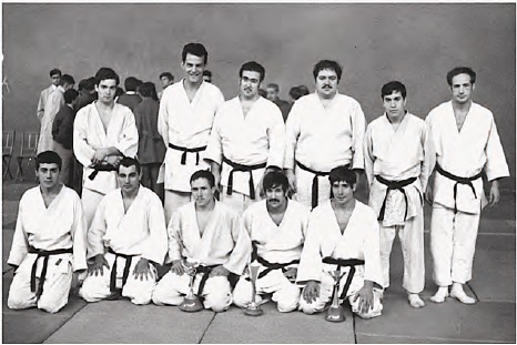 5 1968 Campeones de España competición en Segovia entre ellos Refael Ortega,José Luis de Frutos, Agustin Menendez... y participa T.Sánchez(2)