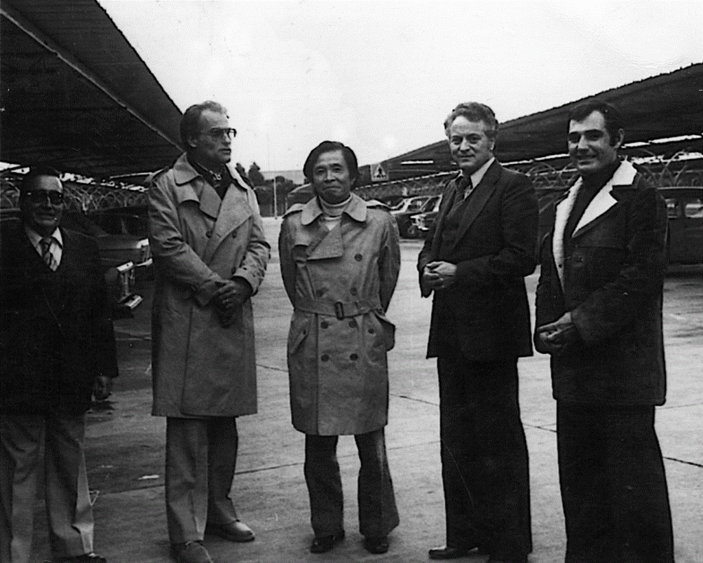 2 1980 nov B.Pulido Octavio y T.Sanchez con Tamura Aeropuerto1